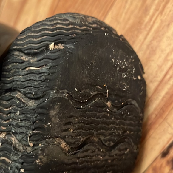 Youth Bogs kids size 6 Classic black waterproof slip on -30 degrees warm boots - Picture 9 of 10